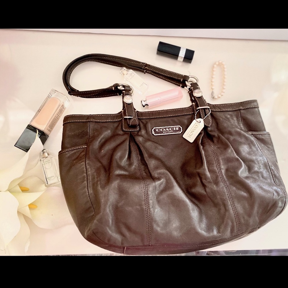 Coach 14x9x3” brown Leather vtg handbag shoulder bag